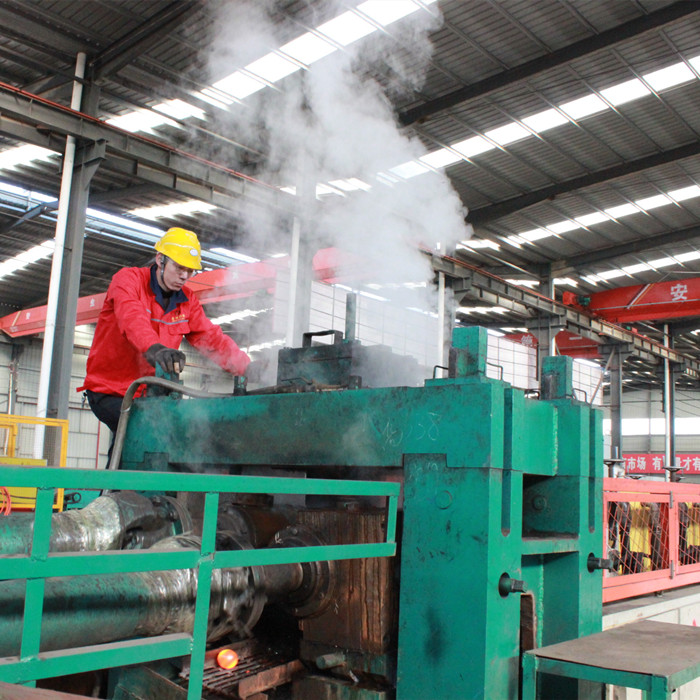 Rollbälle mahlen. Jpg