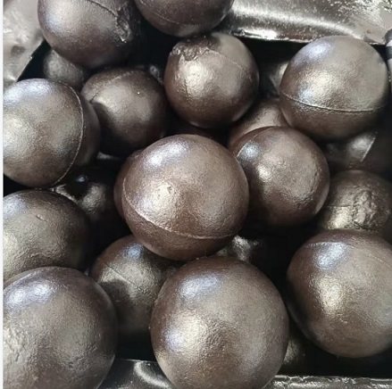 Hoher Chrom-Gusseisen-Schleifstahlkugel .jpg High Chrome Casting Iron Grinding Steel Ball .jpg